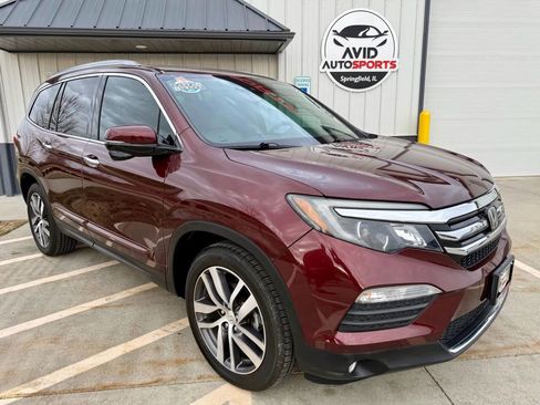 Used 2018 Honda Pilot Touring image 2