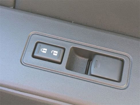 Used 2025 Nissan Frontier PRO-4X w/ Pro Premium Package image 31