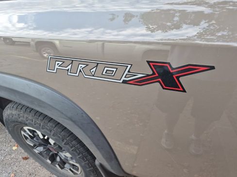 Used 2024 Nissan Frontier Pro-X RWD image 11