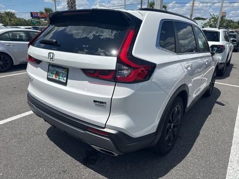 Used 2024 Honda CR-V Sport Touring image 8