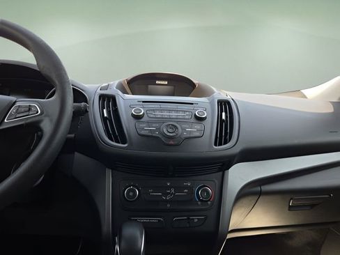 Used 2018 Ford Escape S image 11