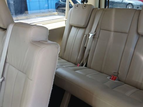 Used 2017 Lincoln Navigator L Reserve image 19