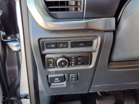 Used 2023 Ford F150 Lariat w/ Equipment Group 502A High image 23