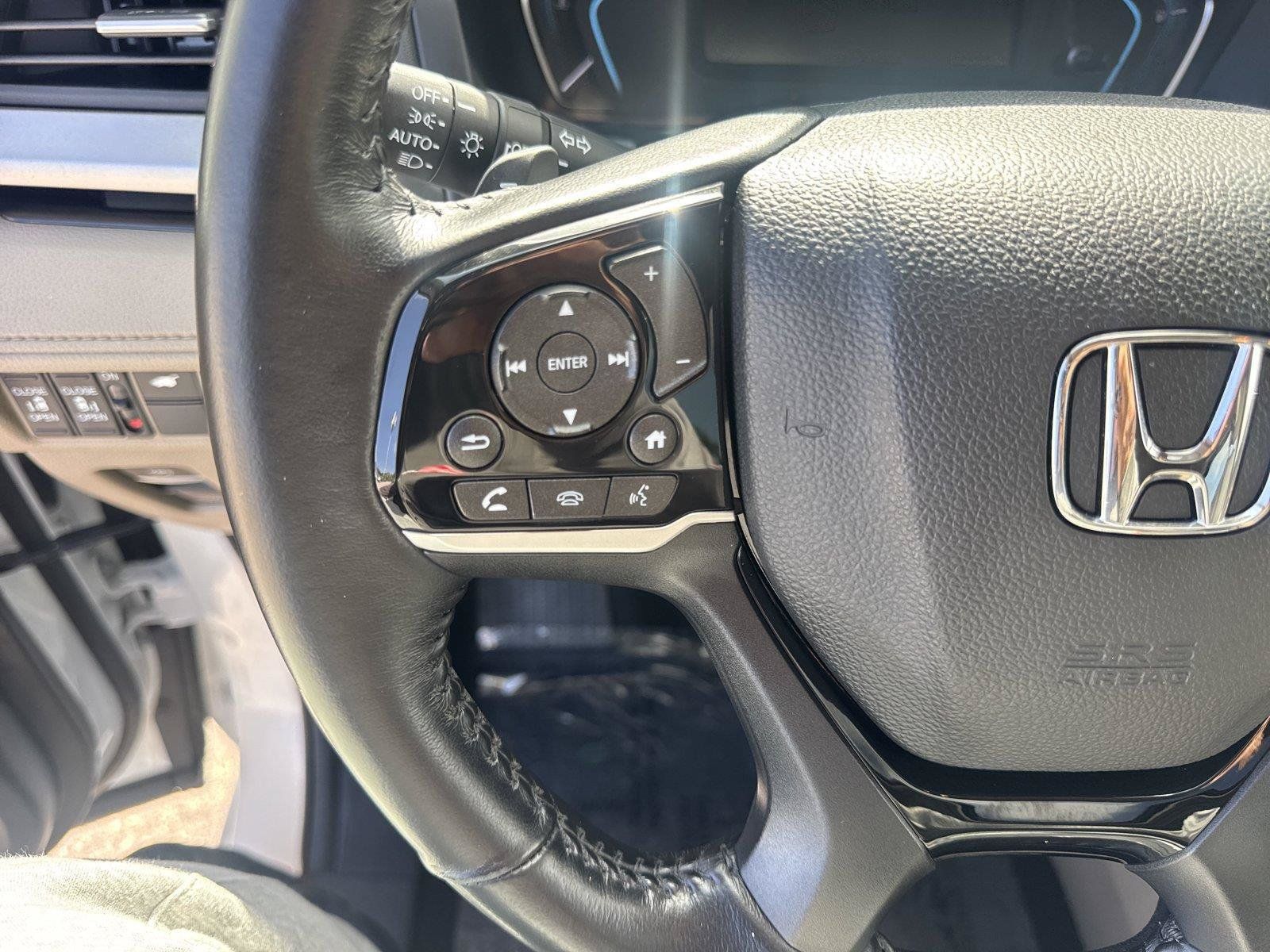 Used 2024 Honda Odyssey Touring image 12