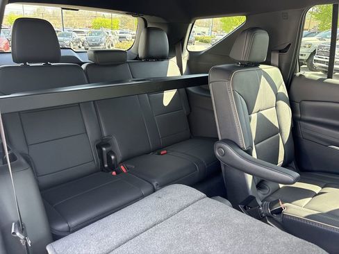 New 2026 Chevrolet Traverse High Country w/ LPO, Floor Liner Package AWD/4WD image 27
