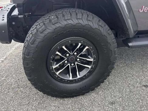 Used 2026 Jeep Wrangler Unlimited Rubicon AWD/4WD image 16