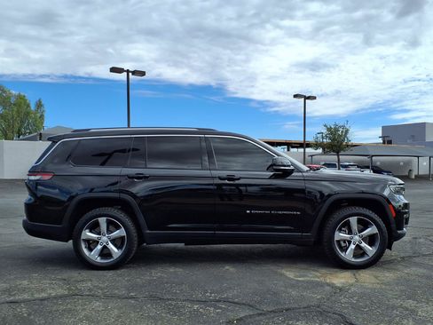 Used 2022 Jeep Grand Cherokee L Limited AWD/4WD image 7