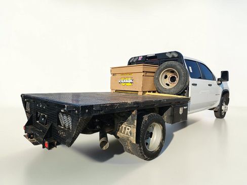 Used 2024 Chevrolet Silverado 3500 W/T w/ Snow Plow Prep Package AWD/4WD image 2