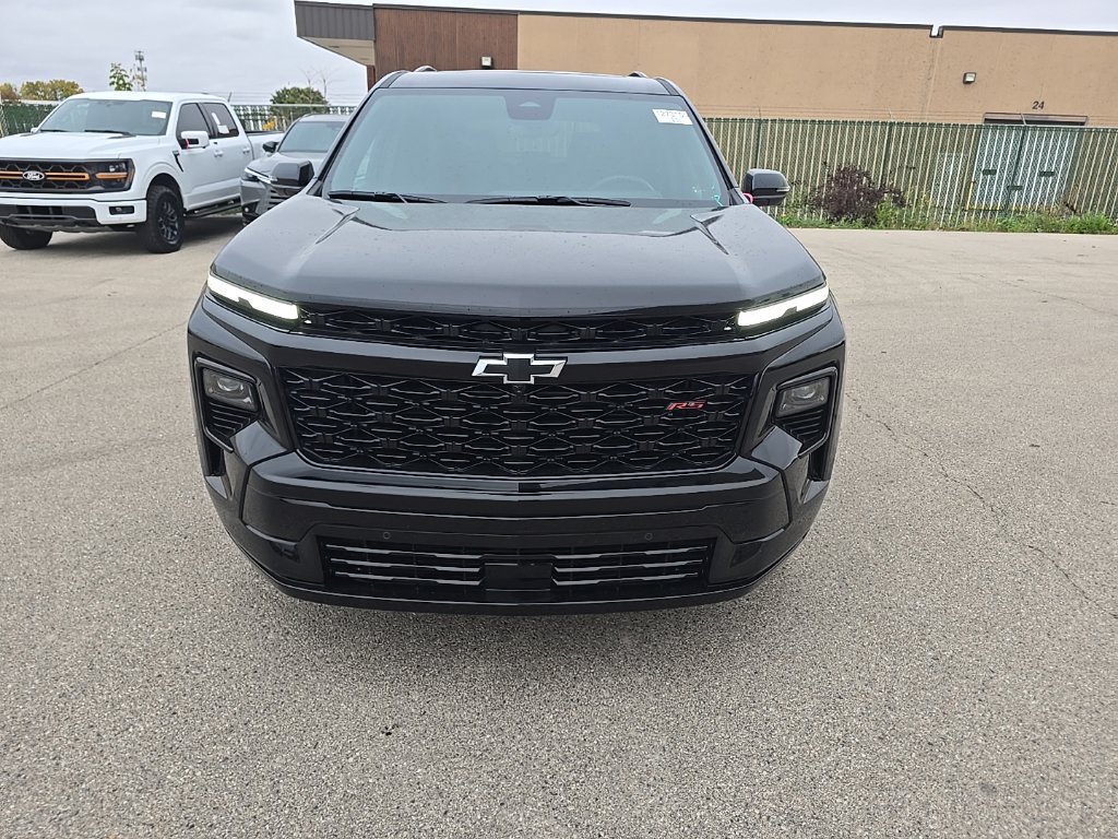 Used 2026 Chevrolet Traverse RS AWD/4WD image 2