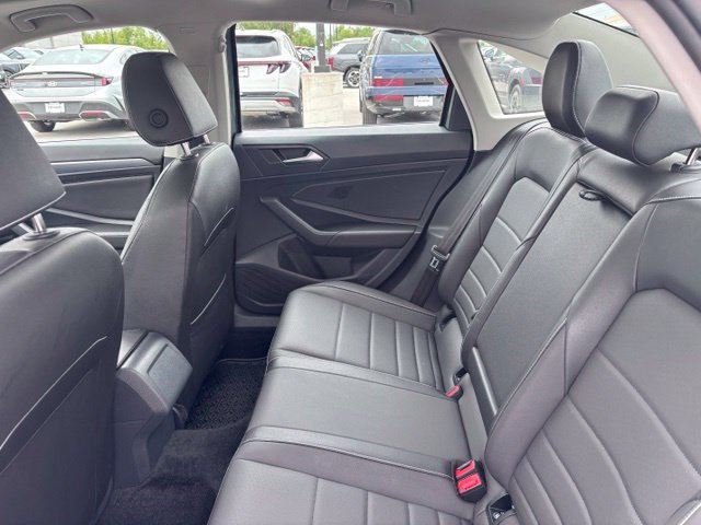 Used 2024 Volkswagen Jetta SE w/ Panoramic Sunroof Package FWD image 40