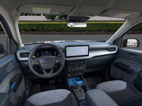 Used 2025 Ford Maverick XLT w/ 4K Tow Package image 9