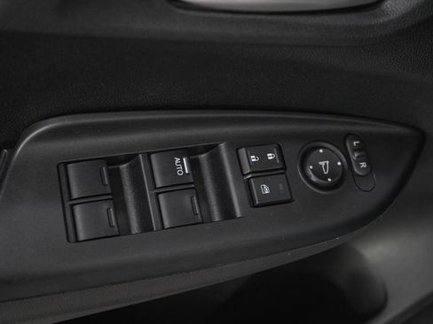 Used 2015 Honda Fit EX image 19