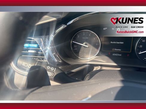 Used 2023 Buick Envision Essence image 28