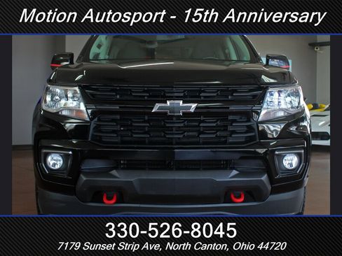 Used 2021 Chevrolet Colorado LT w/ Redline Special Edition AWD/4WD image 3