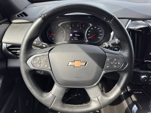 Certified 2023 Chevrolet Traverse LT w/ LT Premium Package AWD/4WD image 29