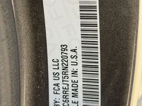 Used 2024 RAM 1500 Laramie image 30