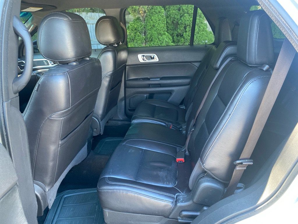 Used 2013 Ford Explorer XLT FWD image 18