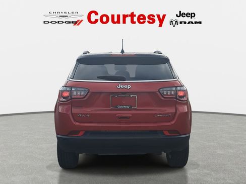 Certified 2025 Jeep Compass Limited image 6