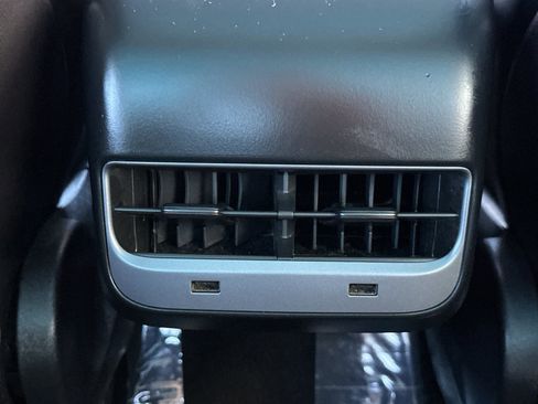 Used 2019 Tesla Model 3 Mid Range RWD image 14