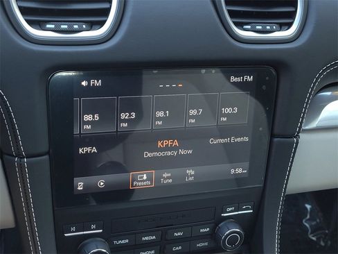 Used 2024 Porsche 718 Cayman S w/ Premium Package image 25