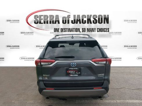 Used 2020 Toyota RAV4 Limited AWD/4WD image 7