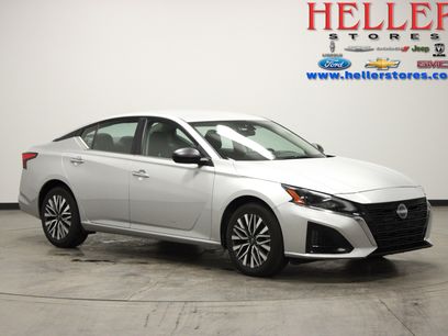 Used 2024 Nissan Altima 2.5 SV