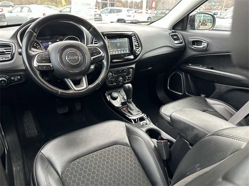 Used 2021 Jeep Compass Latitude image 13