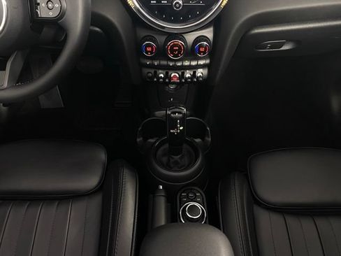 Used 2024 MINI Cooper S w/ Signature Upholstery Package FWD image 22