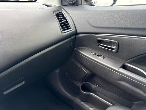 Used 2015 Mitsubishi Outlander Sport SE FWD image 25
