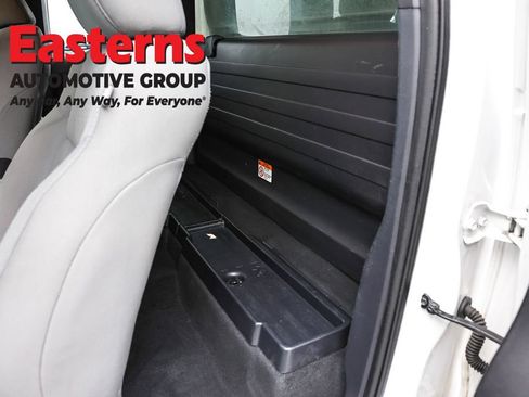 Used 2018 Toyota Tacoma SR RWD image 21