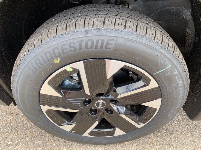 New 2027 Nissan Kicks SV AWD/4WD image 25