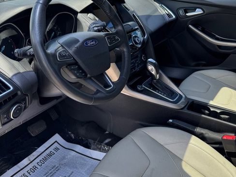 Used 2016 Ford Focus Titanium w/ Titanium Technology Package FWD image 8