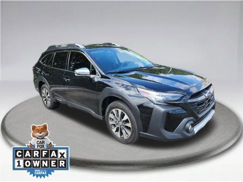 Used 2023 Subaru Outback Touring XT image 2