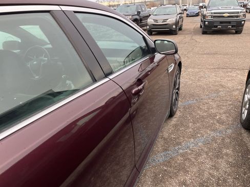 Used 2019 Ford Taurus Limited image 16