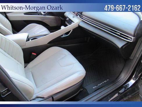 Used 2021 Hyundai Elantra Limited image 26