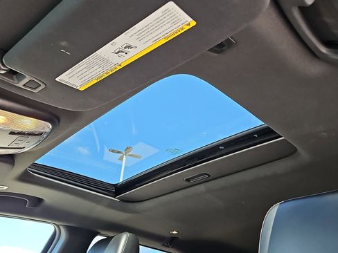 Used 2018 Jeep Grand Cherokee Limited AWD/4WD image 25