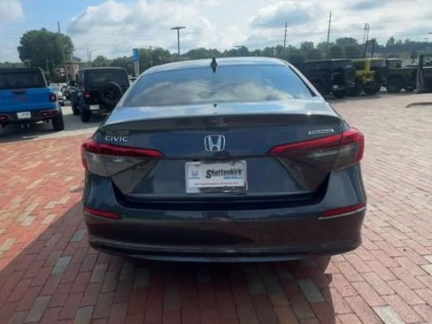 Certified 2023 Honda Civic Touring image 9