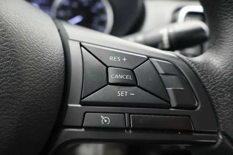 Used 2025 Nissan Versa S FWD image 18