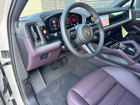 New 2026 Porsche Cayenne Coupe AWD/4WD image 4