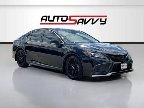 Used 2024 Toyota Camry XSE w/ Navigation Package FWD image 2