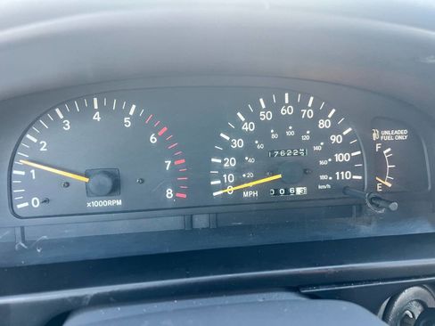 Used 1996 Toyota Tacoma V6 2dr 4WD Extended Cab SB image 10