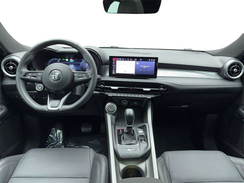 Used 2024 Alfa Romeo Tonale Ti w/ Active Assist Package image 16