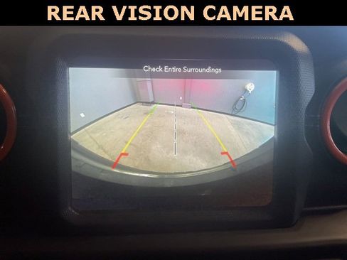 Used 2018 Jeep Wrangler Unlimited Sahara image 19