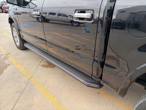 Used 2018 Ford F150 Lariat w/ Equipment Group 502A Luxury image 12