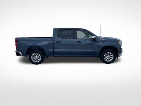 Used 2024 Chevrolet Silverado 1500 LT w/ Z71 Off-Road Package image 6