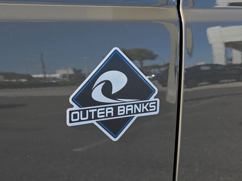 Used 2025 Ford Bronco Outer Banks image 31