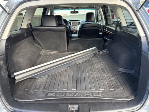 Used 2013 Subaru Outback 2.5i Limited image 11