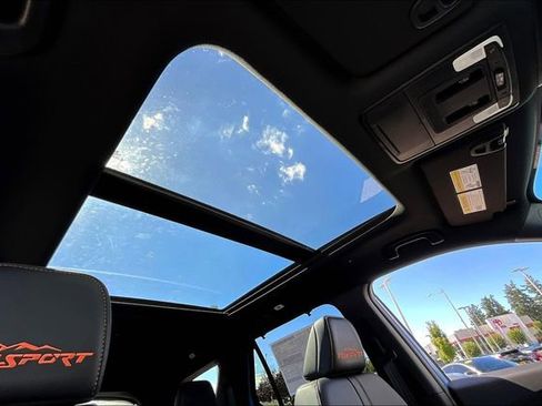 New 2025 Honda Pilot TrailSport image 24