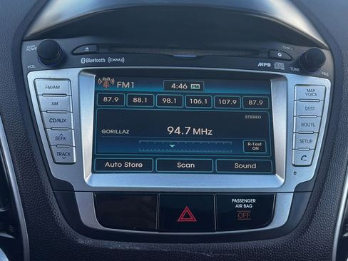 Used 2010 Hyundai Tucson Limited w/ Premium Pkg 4 AWD/4WD image 21