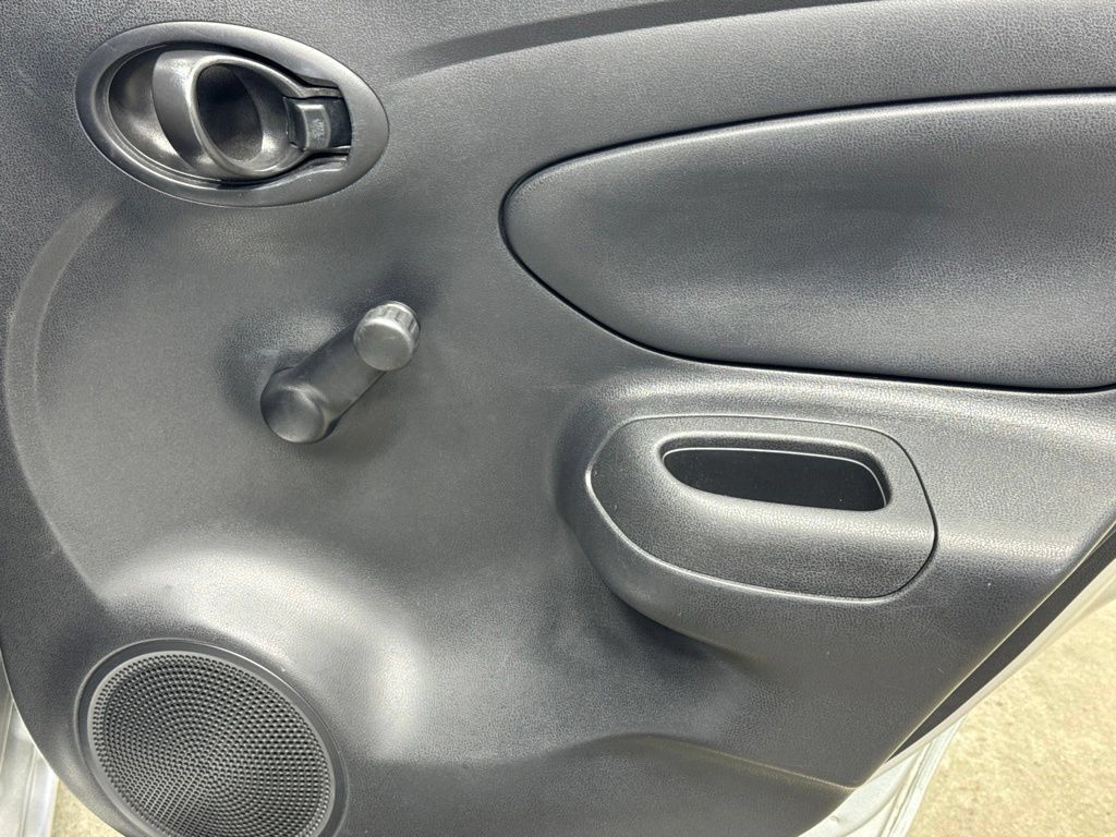 Used 2015 Nissan Versa S FWD image 20